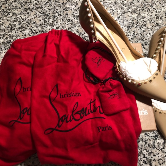 Luis Vuitton - Picture 2 of 5